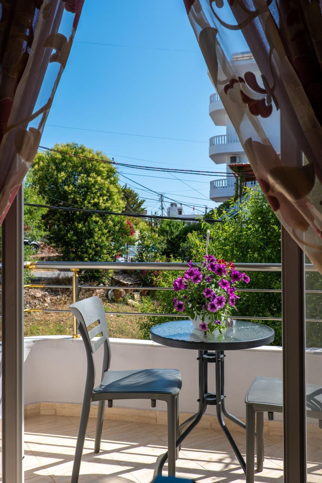 Villa Ari Ксамил Екстериор снимка